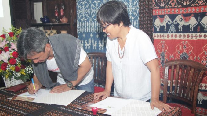 Penandatangan MoU AMAN dan JRKI